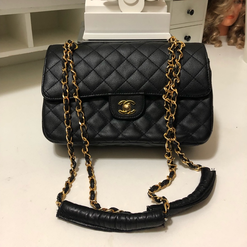 🍹 Black Shoulder bag w/ chain🍹
